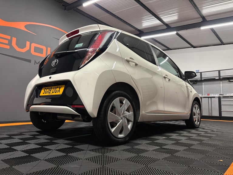 2018 Toyota AYGO 1.0 VVT-i X-Play 5dr HATCHBACK Petrol Manual