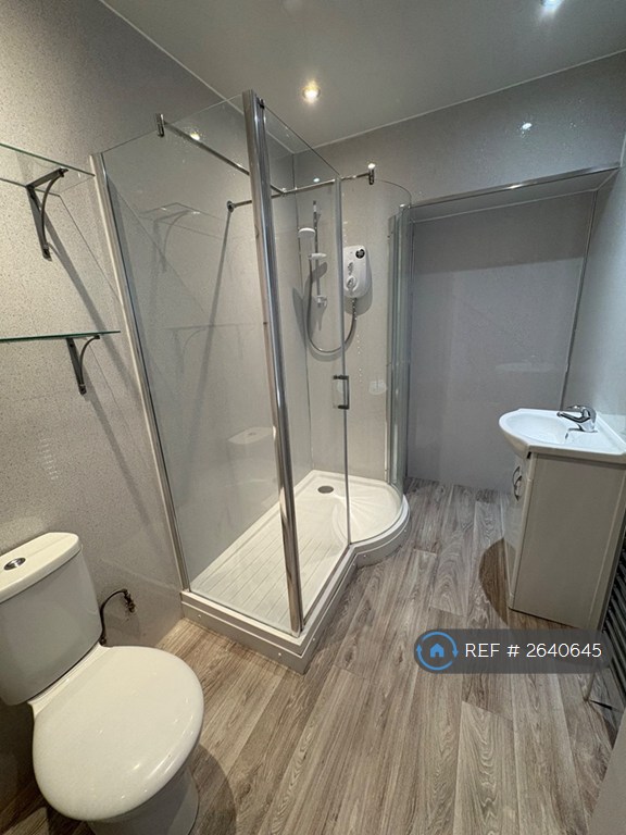 1 bedroom flat in Church Road, Stockton On Tees, TS18 (1 bed) (#2640645)
