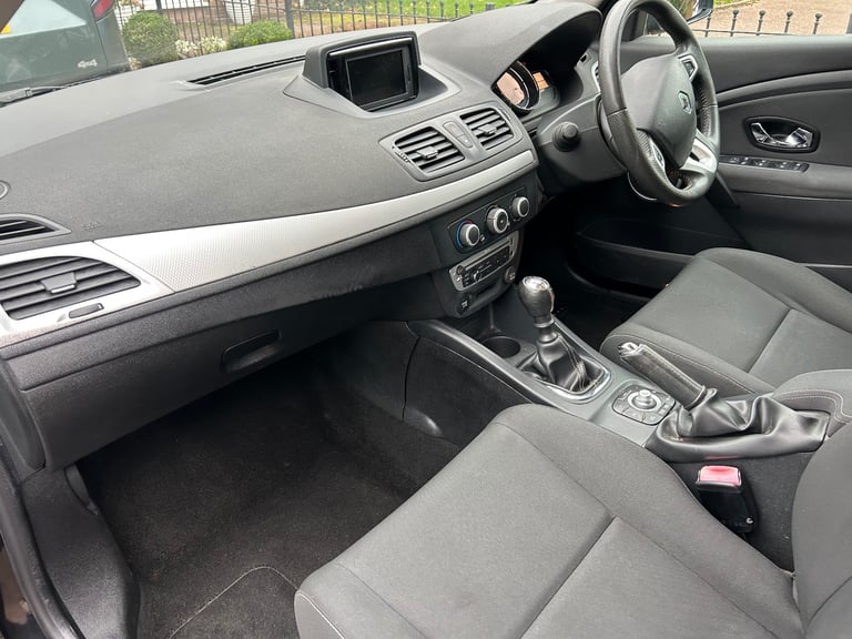 Renault, MEGANE, Hatchback, 2012, Manual, 1598 (cc), 5 doors