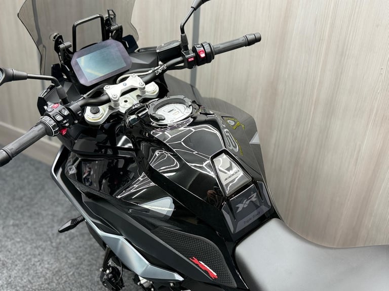 2022 72 BMW S1000XR Triple Black TE Euro 5 - Stunning Bike - FSH - Akrapovic