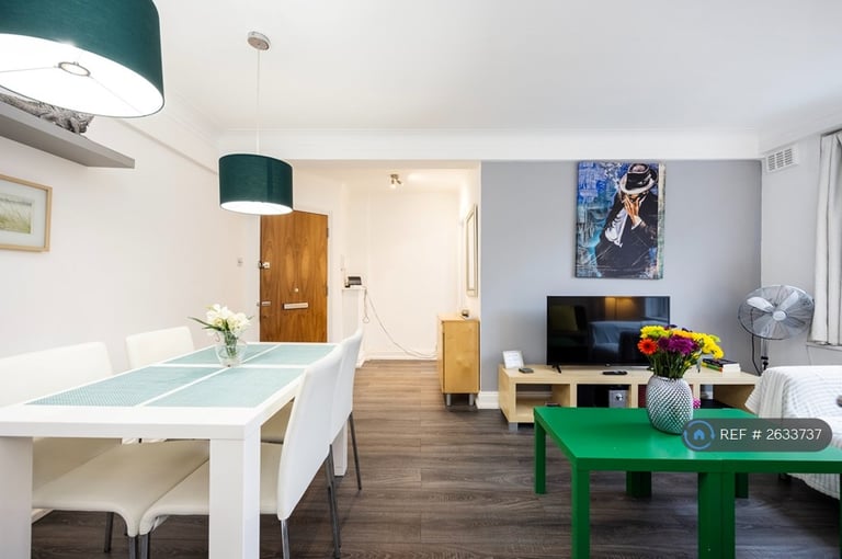 1 bedroom flat in Edgware Road, London, W2 (1 bed) (#2633737)
