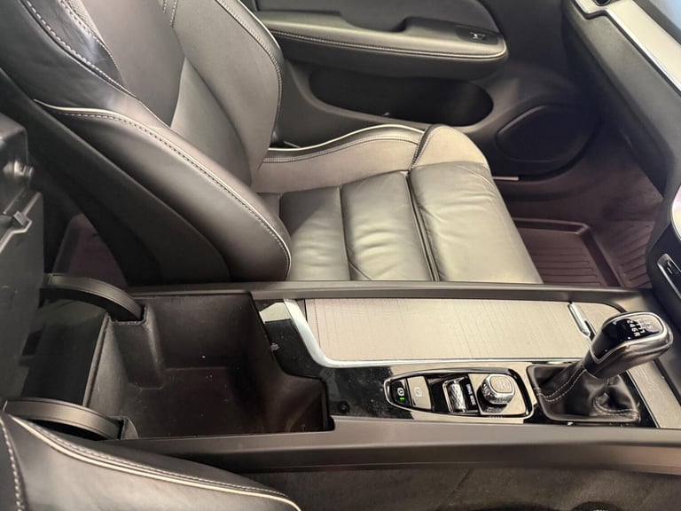 2019 Volvo V60 2.0 D3 R-Design Euro 6 (s/s) 5dr ESTATE Diesel Manual