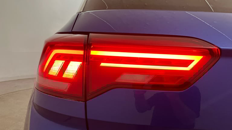 2021 Volkswagen T-Roc 1.5 TSI EVO Design 5dr DSG Petrol Hatchback Hatchback Petrol Automatic
