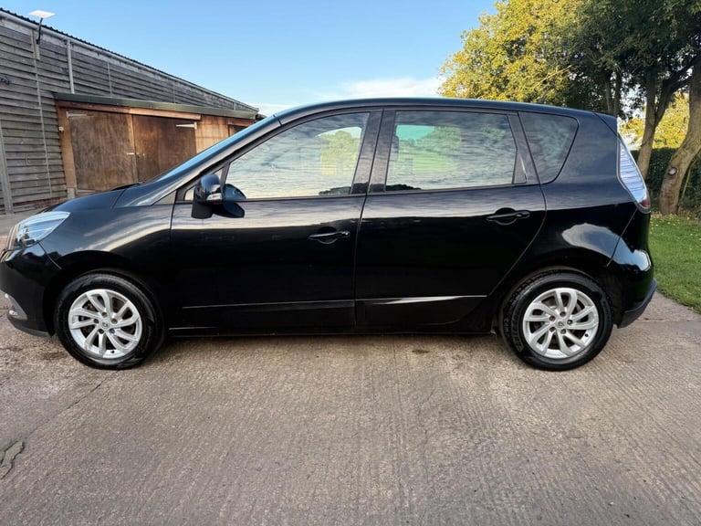 RENAULT SCENIC 1.5 dCi ENERGY Dynamique TomTom Euro 5 (s/s) 5dr 2014