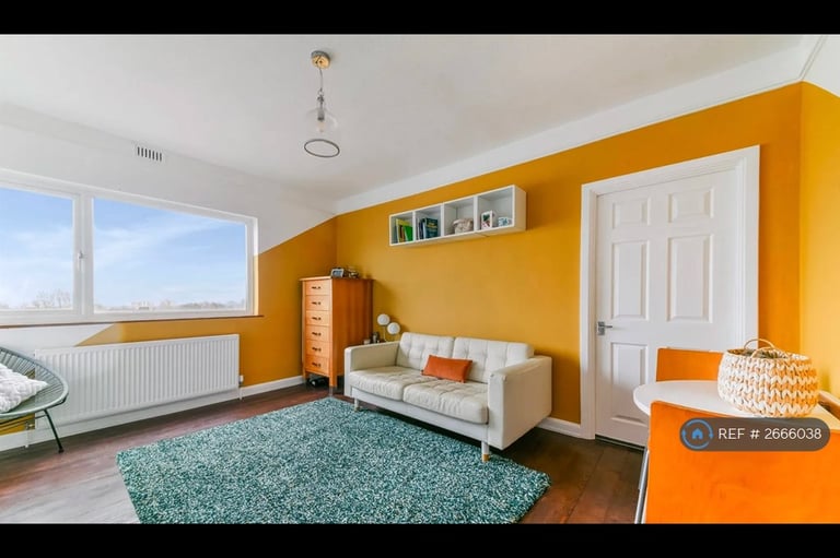 image for 2 bedroom flat in Kirkdale, London, SE26 (2 bed) (#2666038)