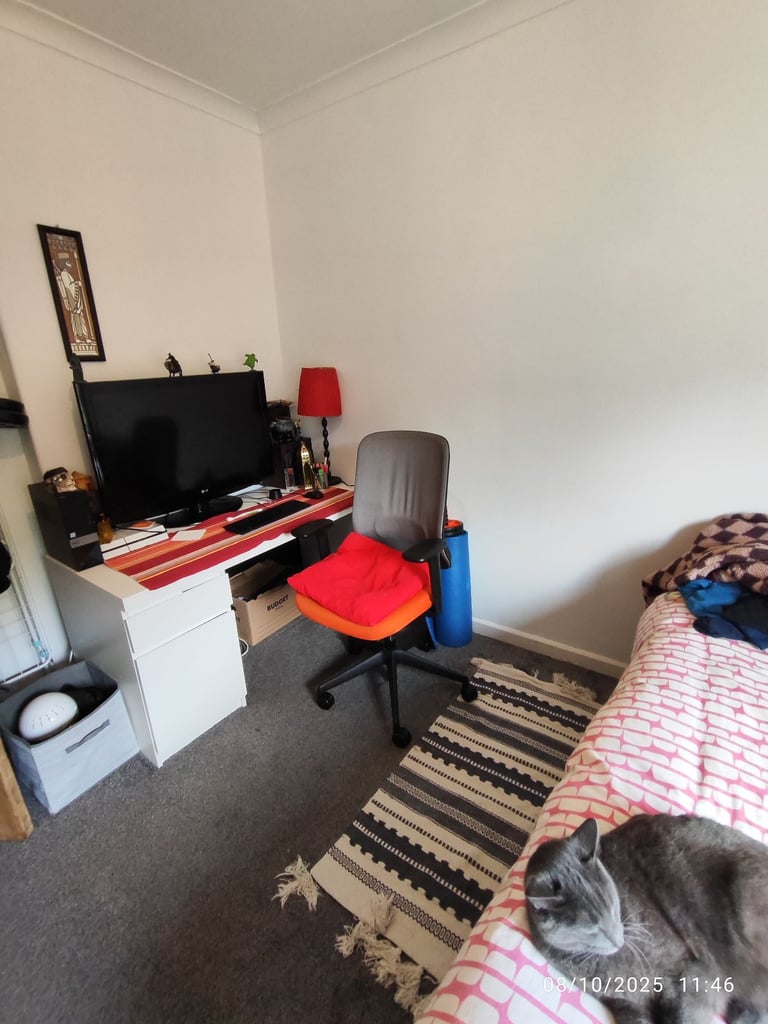 DOUBLE PRIVATE ROOM VERY CENTRAL 