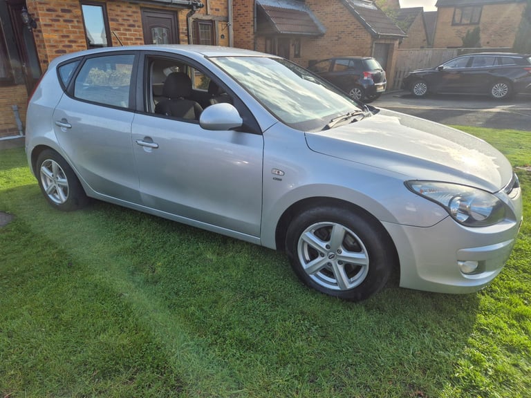 Hyundai, I30, Hatchback, 2009, Manual, 1582 (cc), 5 doors