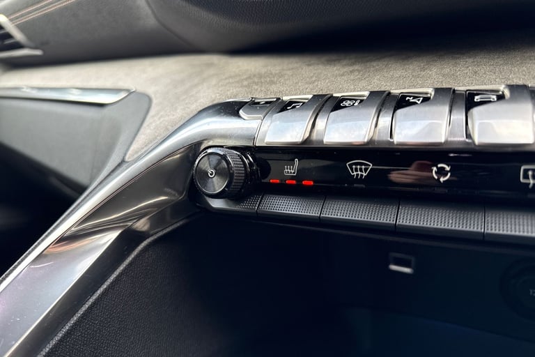 2021 Peugeot 3008 1.6 Hybrid4 300 GT 5dr e-EAT8 HATCHBACK PETROL/ELECTRIC Automatic