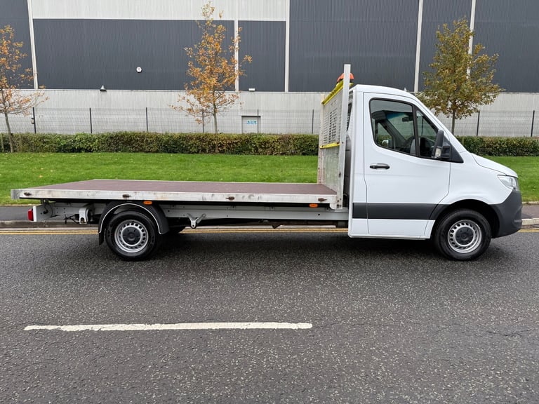 2022 Mercedes-Benz Sprinter 3.5t Progressive Chassis Cab FLATBED  CHASSIS CAB Diesel Manual