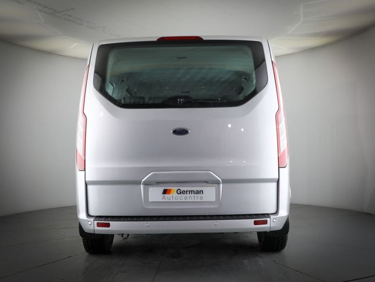 2022 Ford Tourneo Custom 2.0 320 EcoBlue Titanium Minibus Double Cab 5dr Diesel Auto L2 Euro 6 (s...