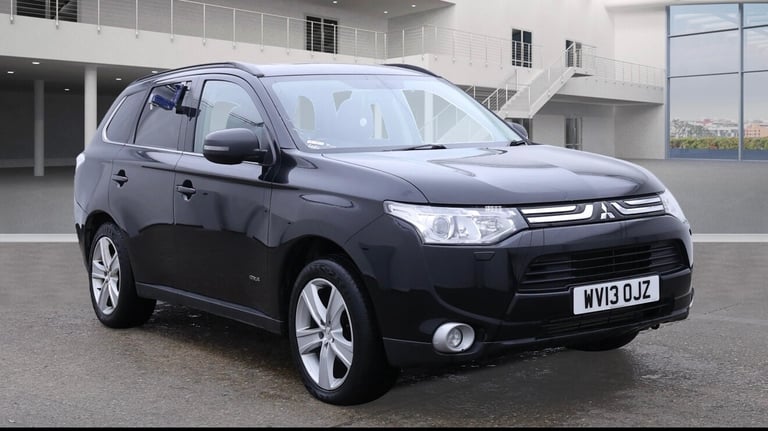 image for 2013 Mitsubishi Outlander 2.2 DI-D GX4 5dr Auto ESTATE Diesel Automatic