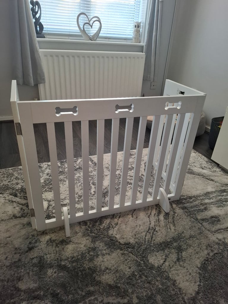 Trixie 3 parts white barrier for dogs 