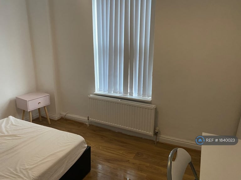 2 bedroom house in Hovis Street, Manchester, M11 (2 bed) (#1840023)