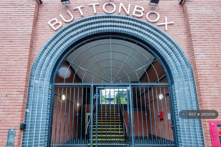 1 bedroom flat in Buttonbox, Birmingham, B18 (1 bed) (#2613056)