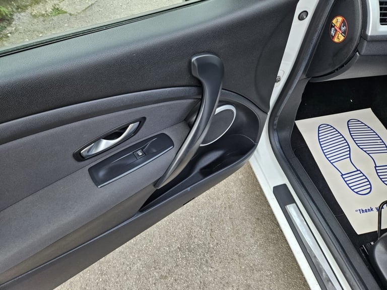 2011 Renault Megane 1.6 16V 110 Dynamique TomTom 3dr COUPE Petrol Manual