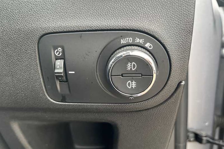 2021 Vauxhall Crossland 1.5 Turbo D Elite SUV 5dr Diesel Manual Euro 6 (s/s) (110 ps) SUV Diesel ...