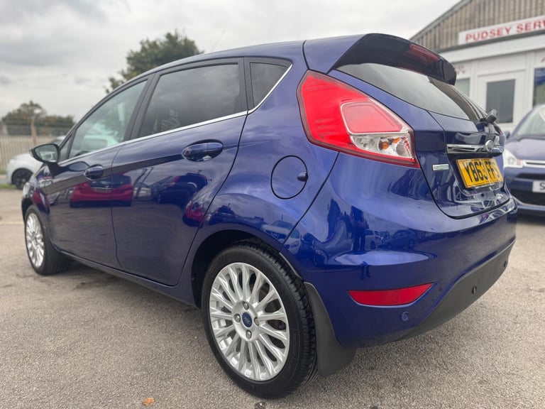 2013 Ford Fiesta 1.0T EcoBoost Titanium Euro 5 (s/s) 5dr HATCHBACK Petrol Manual