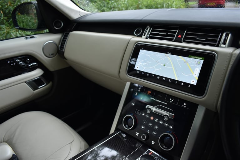 2019 Land Rover Range Rover V8 AUTOBIOGRAPHY+Top of the range model! Estate Petrol Automatic