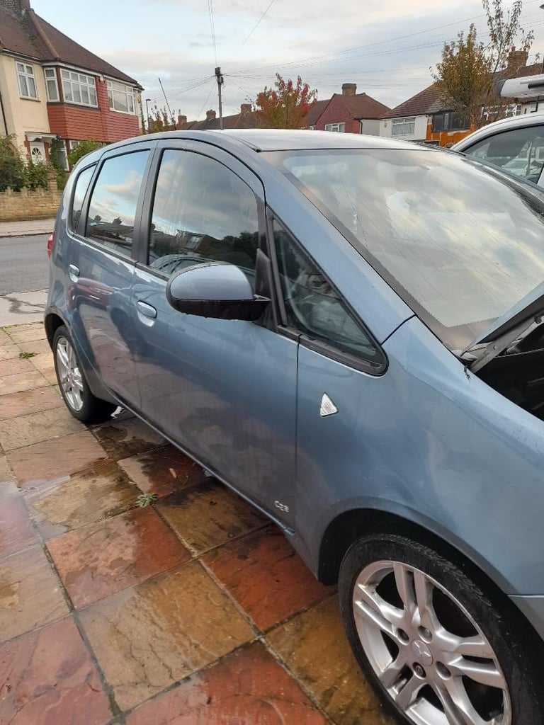 Mitsubishi, COLT, Hatchback, 2011, Semi-Auto, 1332 (cc), 5 doors