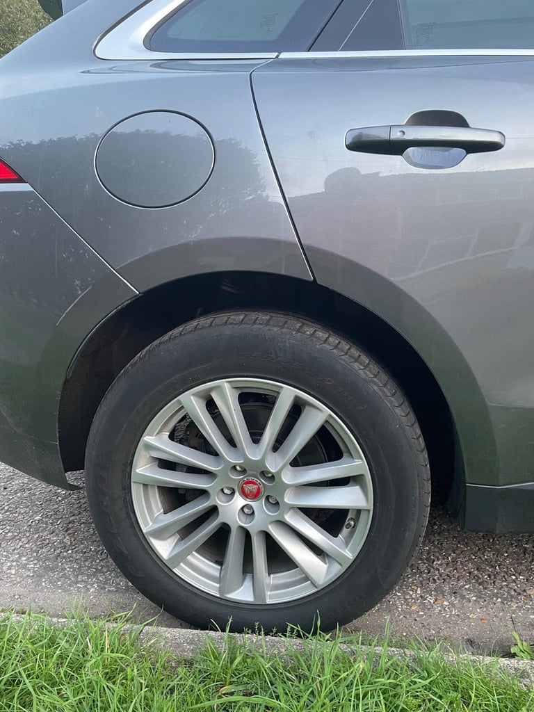 Jaguar, F-PACE, Portfolio, Diesel, 2019, 1999 (cc), 5 doors