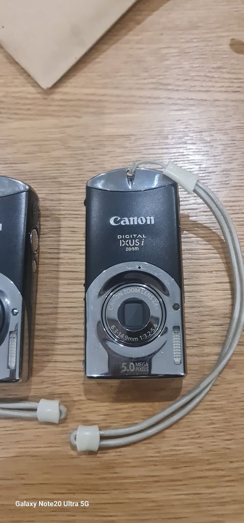2 canon cameras 