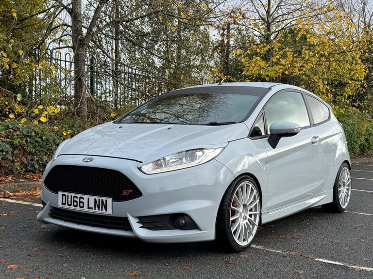 2016 Ford Fiesta 1.6T EcoBoost ST-200 Euro 6 3dr HATCHBACK Petrol Manual