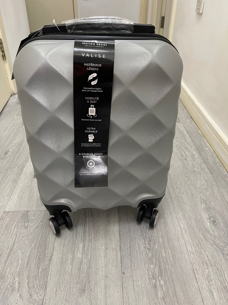 image for Cabin suitcase 