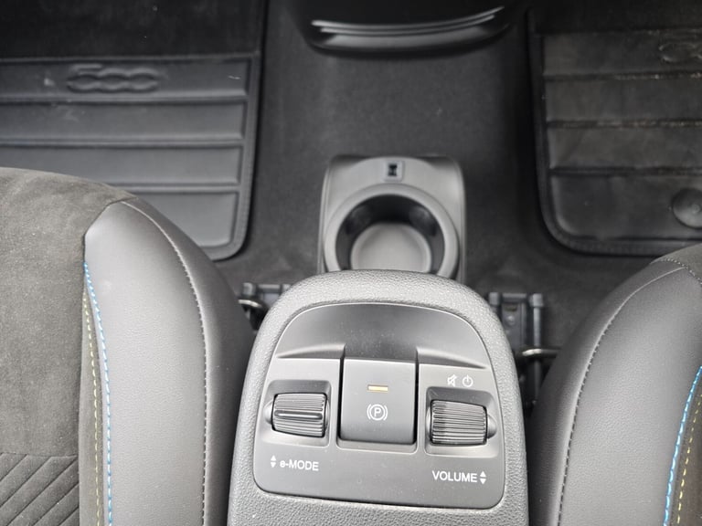 2024 Abarth 500 114kW Turismo 42.2kWh 3dr Auto Hatchback Electric Automatic