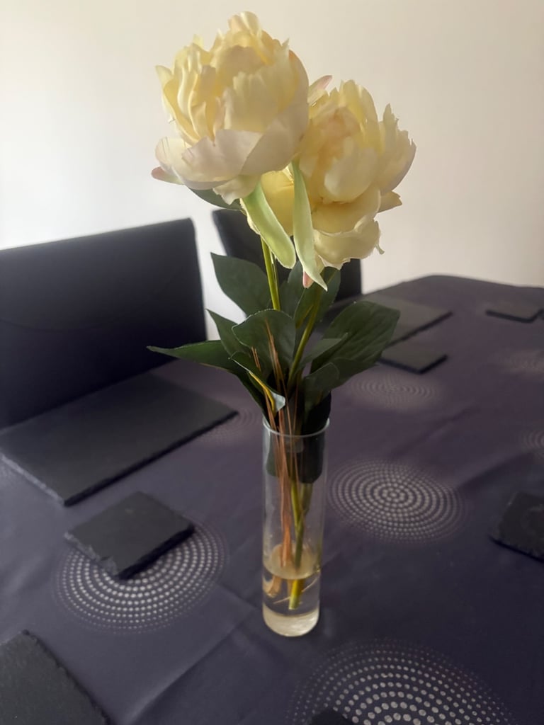 Bhs vase and flowers 