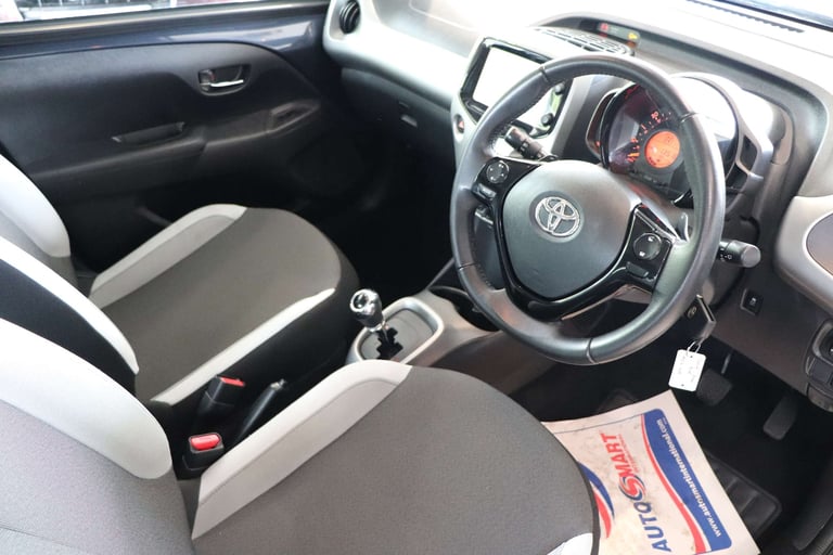 2016 Toyota AYGO 1.0 Aygo X-Play VVT-i CVT 5dr Hatchback Petrol Automatic