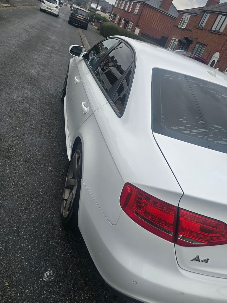 Audi A4 2.0 TFSI Black Edition S Tronic Quattro S Line (2011)