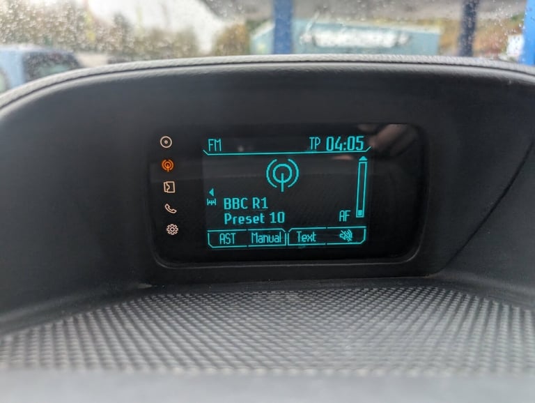 FORD TRANSIT CUSTOM 2.2 TDCi 290 Limited 2015