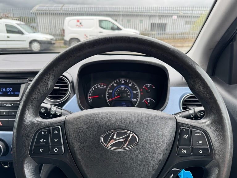 2015 Hyundai i10 1.0 SE Hatchback 5dr Petrol Manual Euro 5 (66 ps) Hatchback Petrol Manual