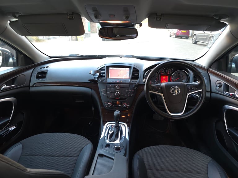 Vauxhall, INSIGNIA, Hatchback, 2011, Other, 1956 (cc), 5 doors