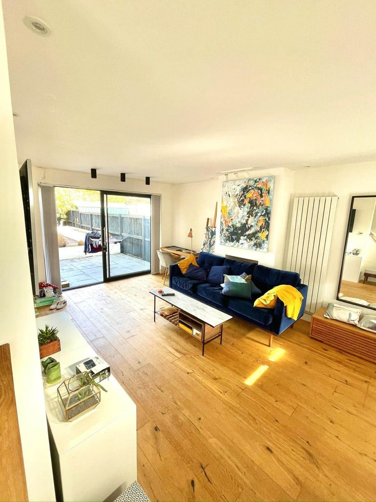 right room with big garden – free parking & great transport links (28 Oct–28 Nov)