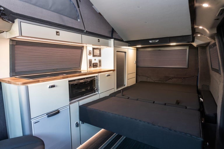 Wellhouse Maxus D7 Elevating Roof