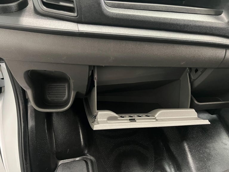 2023 Ford Transit 2.0 350 EcoBlue Leader FWD L4 Euro 6 (s/s) 2dr Luton Diesel Manual