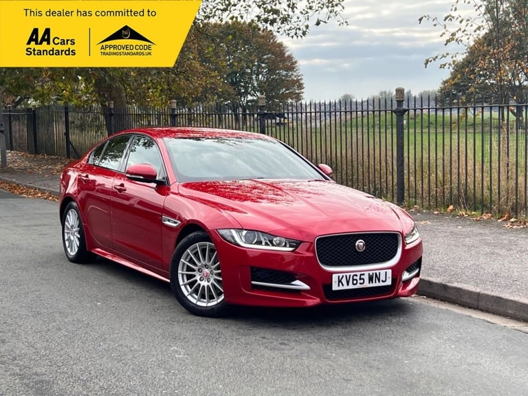 image for 2015 65 JAGUAR XE 2.0D R-SPORT SALOON 4DR DIESEL AUTO EURO 6 (S/S) (163 PS) DIES