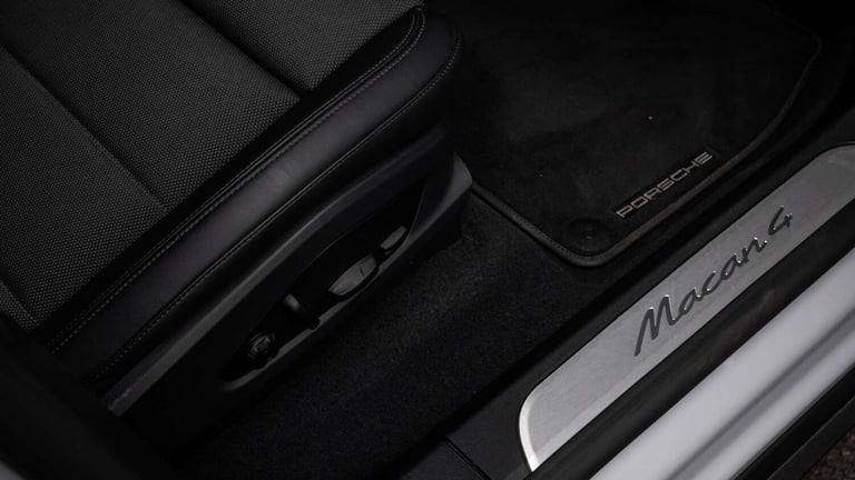 Porsche Macan 4 Electric SUV Electric Automatic