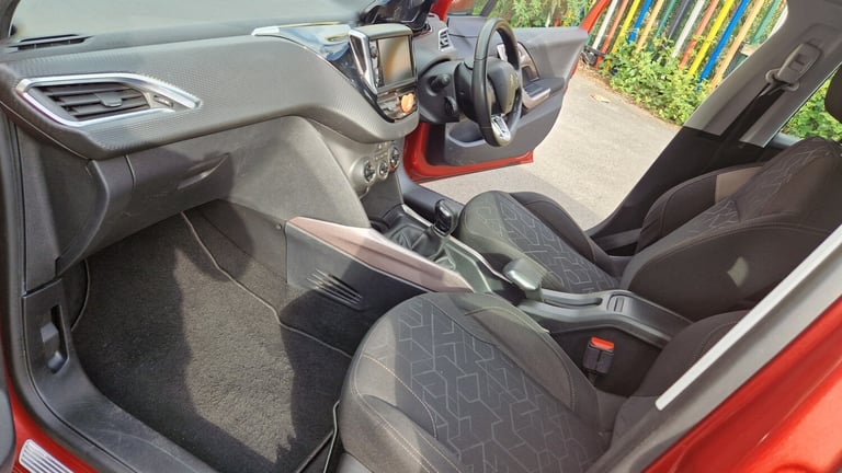 2015 (65) PEUGEOT 2008 1.6 BlueHDi Active - 2 Keys - ULEZ Compliant 