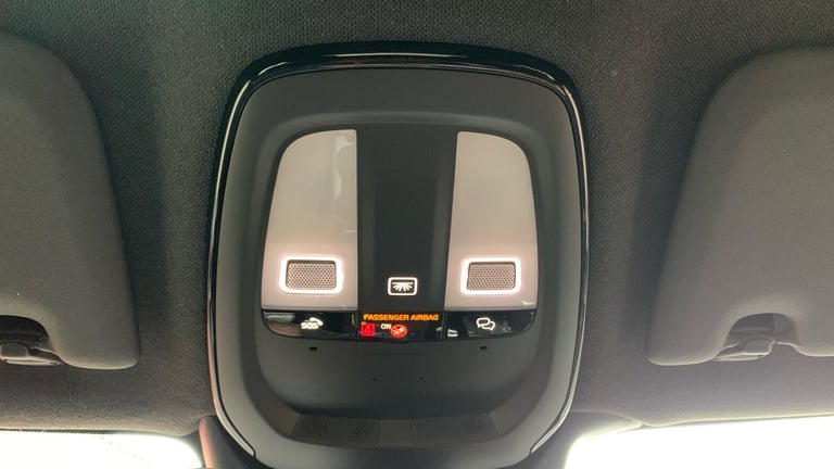 2024 Volvo XC40 2.0 B4 MHEV Plus SUV 5dr Petrol Hybrid DCT Auto Euro 6 (s/s) (197 ps) ESTATE Petr...