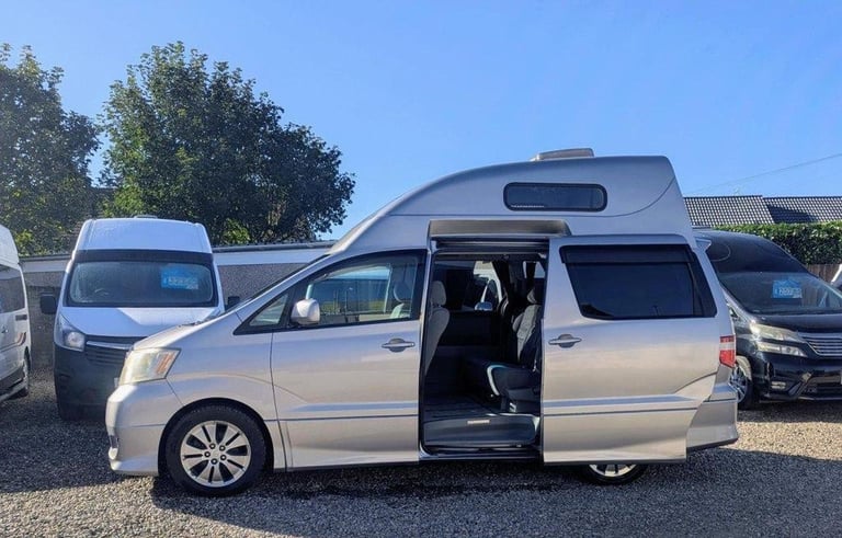 2004 TOYOTA ALPHARD CAMPERVAN