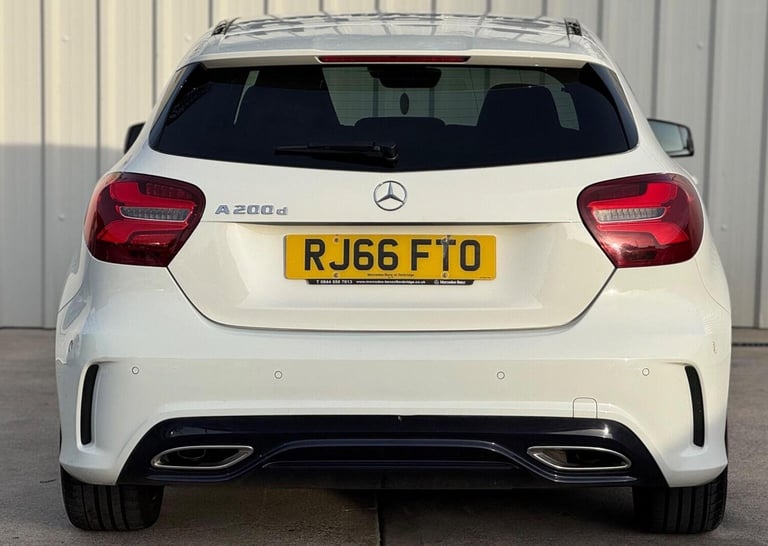 MERCEDES-BENZ A CLASS 2.1 A200d AMG Line (Premium) 7G-DCT Euro 6 (s/s) 5dr 2016