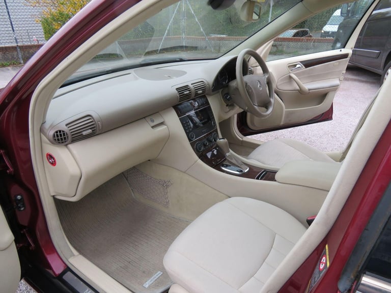2004 Mercedes-Benz C Class 1.8 C180 Kompressor Elegance SE 4dr SALOON Petrol Automatic