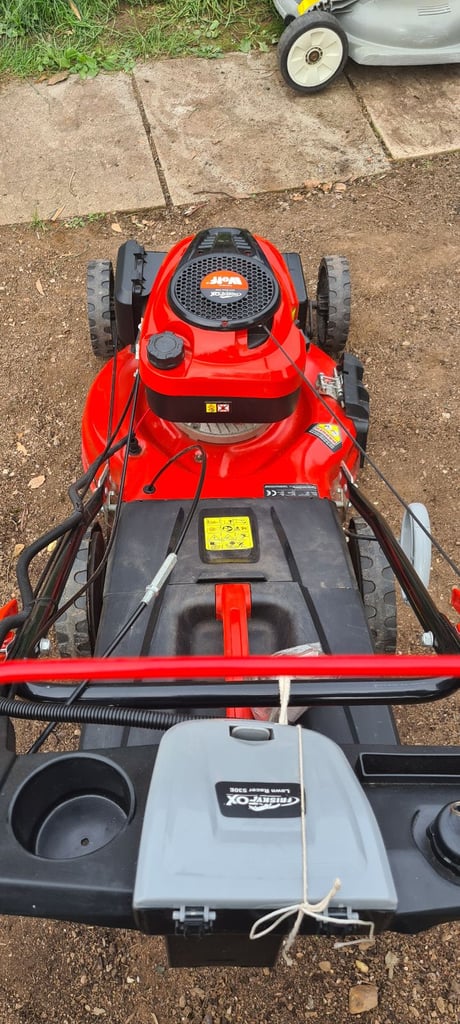 FriskyFox Lawn Racer 530E