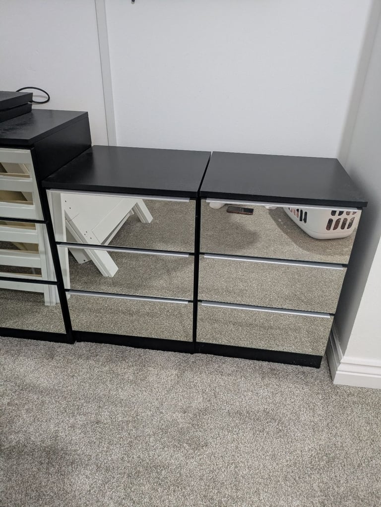 Chest of drawers and 2 bedside.