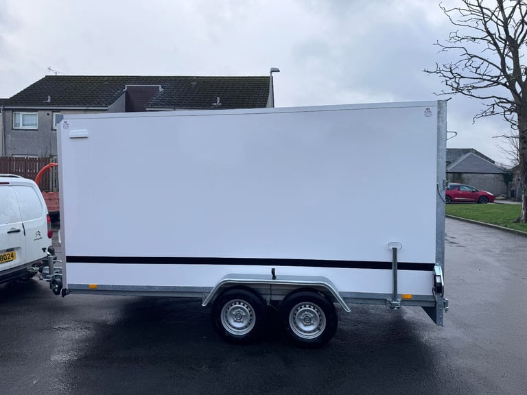 BRAND NEW 400cm x 200cm x 200cm TWIN AXLE BOX TRAILER WITH DUO DOORS 2700KG