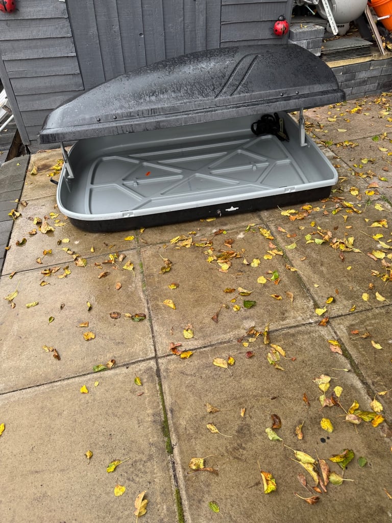 Car Roof Box and rails