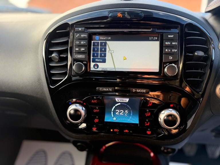 2017 Nissan Juke 1.2 DiG-T N-Connecta 5dr HATCHBACK Petrol Manual