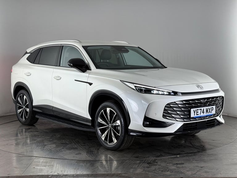 image for  MG MG HS 1.5 T-GDI 24.7kWh Trophy Auto Euro 6 (s/s) 5dr Petrol/Electric Hybrid Automatic